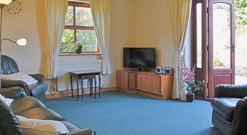 Отель Forest View Cottage