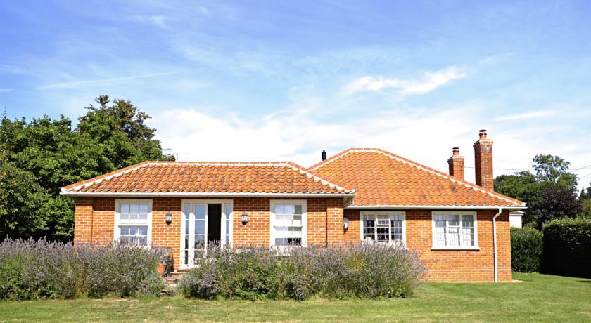 Апартаменты Higham Place Lodge