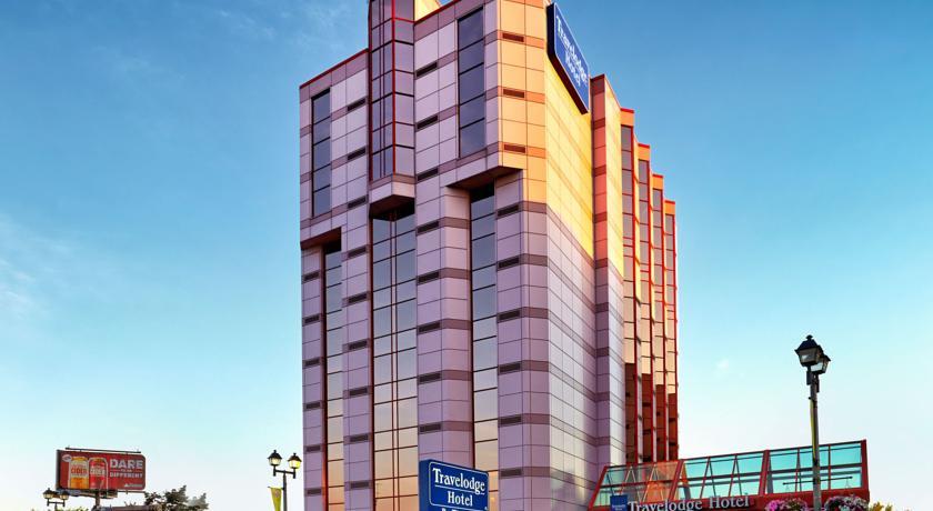 Travelodge Hotel By The Falls