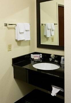 Отель Fairfield Inn by Marriott Richmond