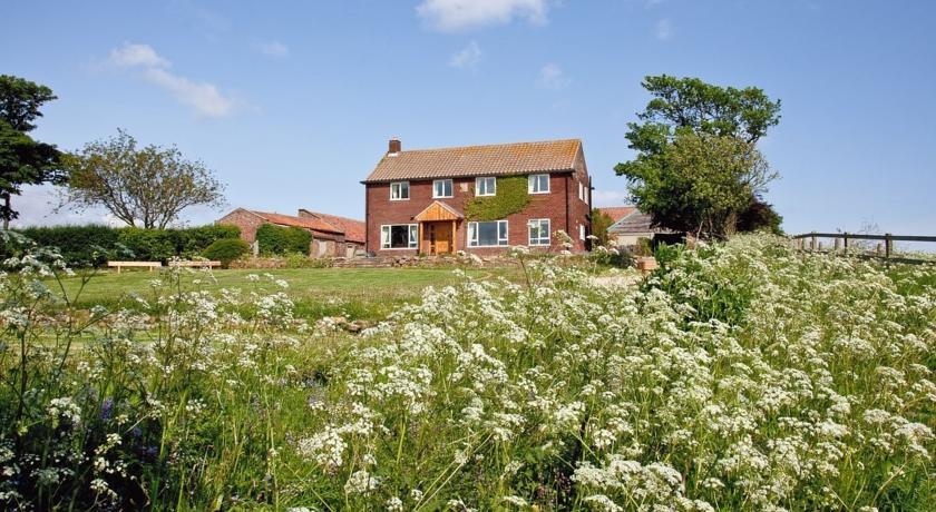 Lodge Farmhouse