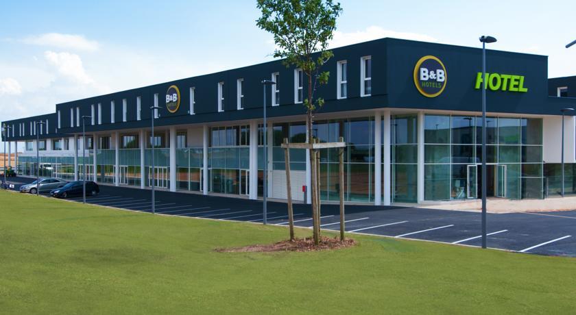 Отель Hotel B&B La Rochelle Beaulieu