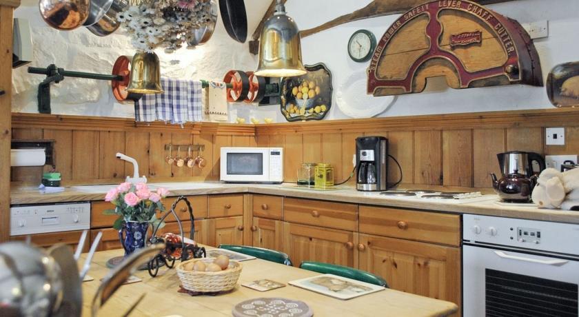 Отель The Old Sheaf Store