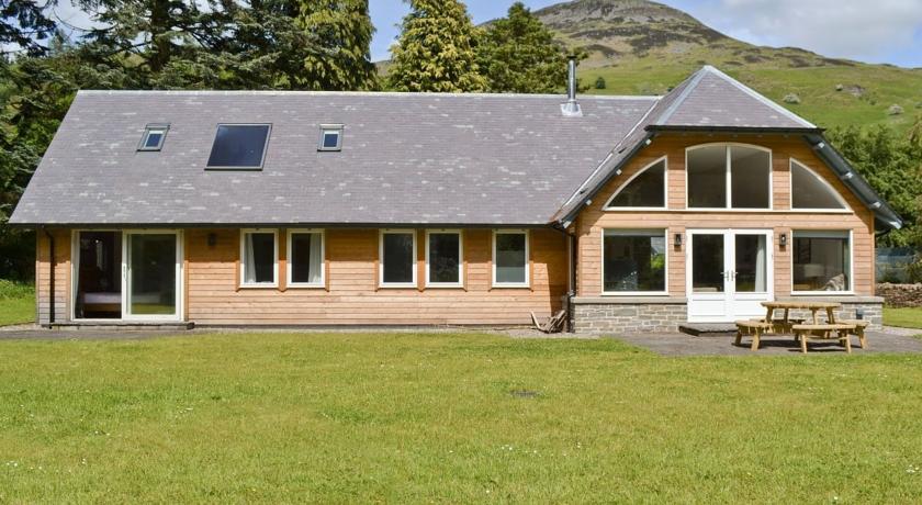 Отель Oak Lodge