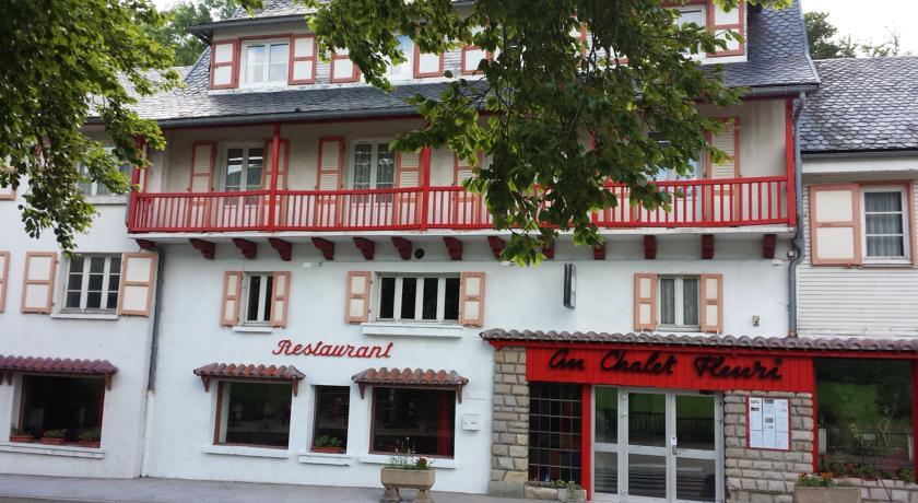Отель Hotel au Chalet Fleuri