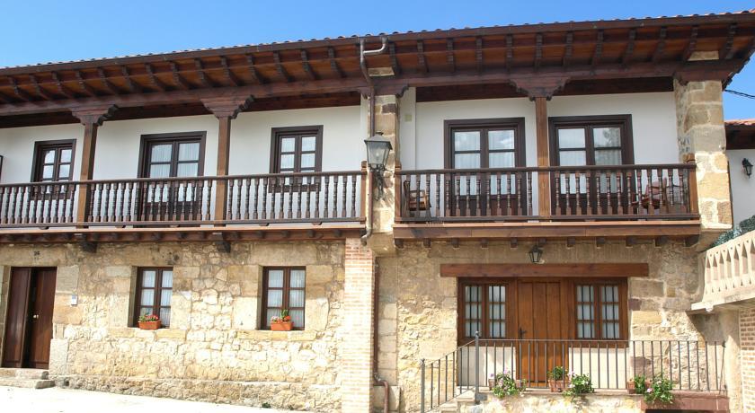 Апартаменты Apartamentos LLave de Santillana