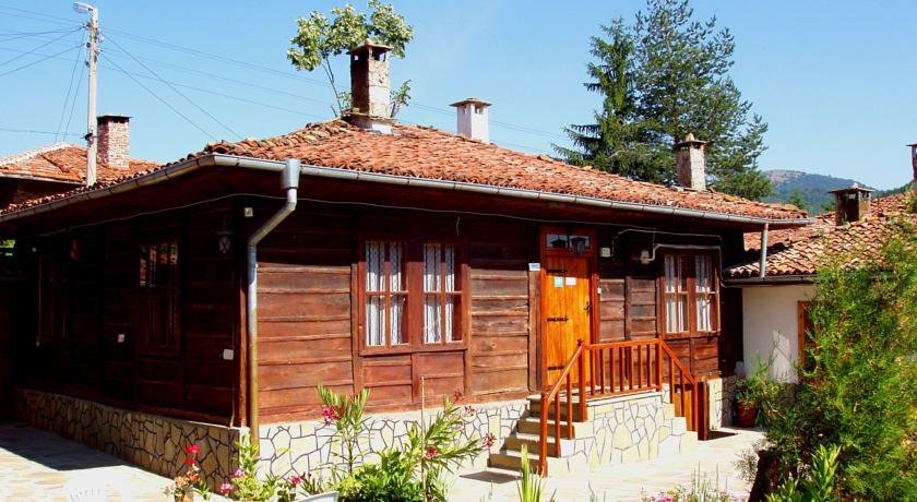 Отель Family Hotel Medven