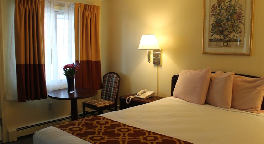Отель Rodeway Inn Orleans
