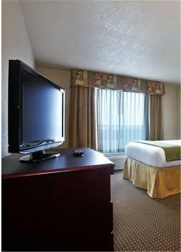 Отель Holiday Inn Express Hotel & Suites Hearne