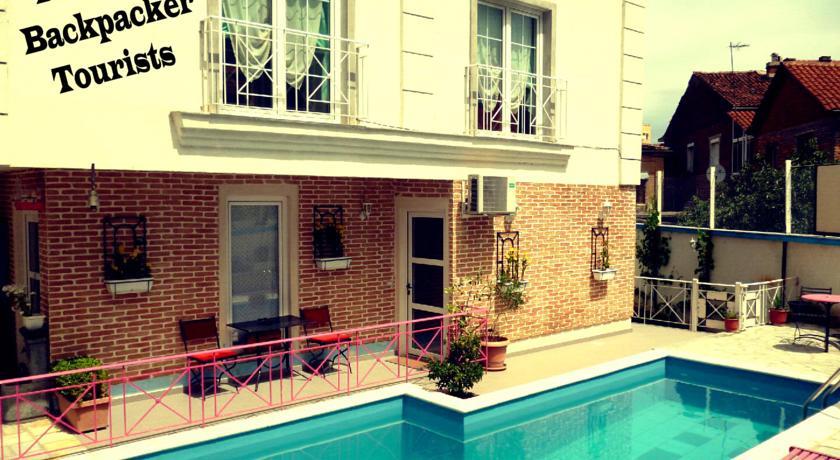 Хостел Hostel Traveler Backpacker Tourists