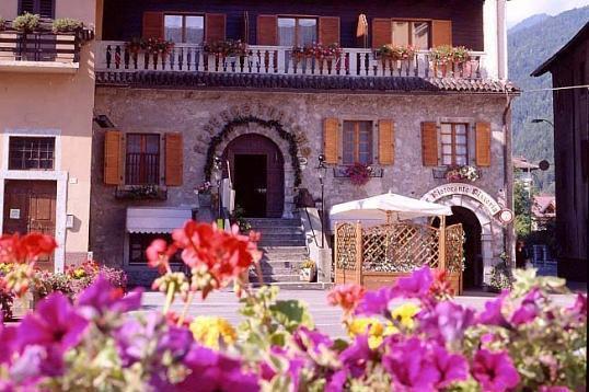 Отель Olympic Turismo Antico Borgo Hotel