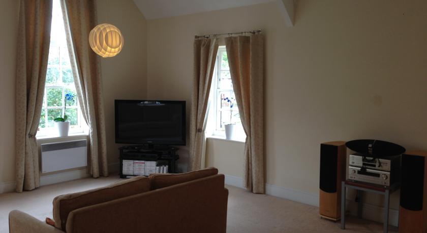 Апартаменты 18 Worsley Court