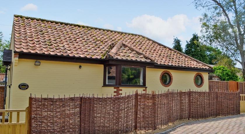 Отель Cornloft Lodge