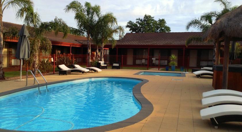 Отель Bendigo Lakeview Motor Inn
