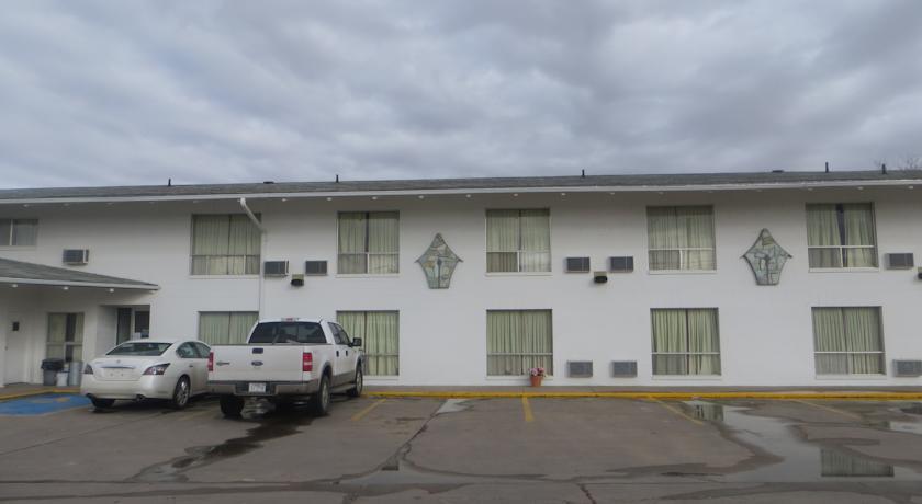 Отель Lamplighter American Inn