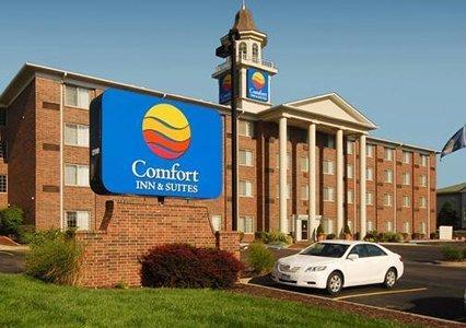 Отель Comfort Inn & Suites Overland Park