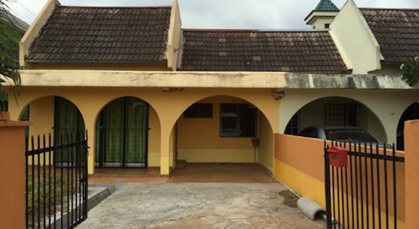 Отель Aruna Homestay