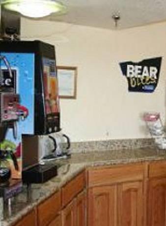 Отель El Paso West Travelodge