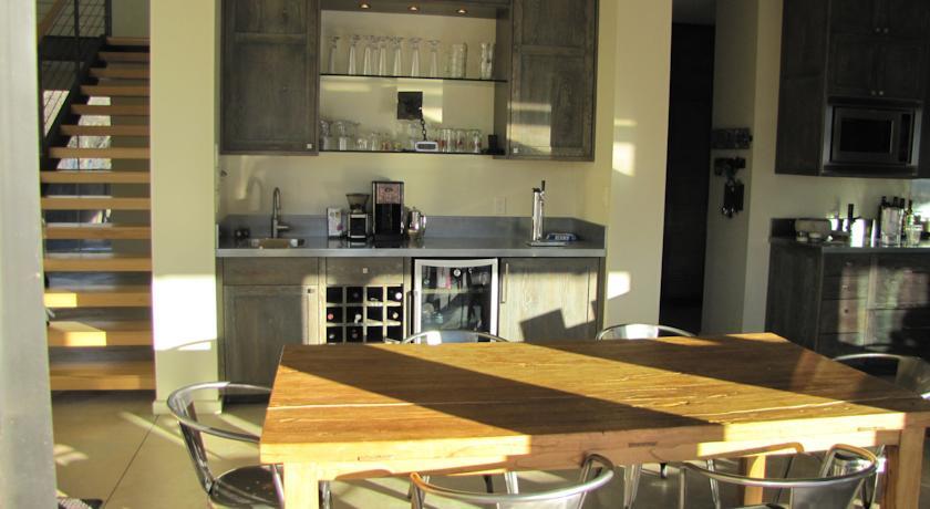 Апартаменты Moab Residence