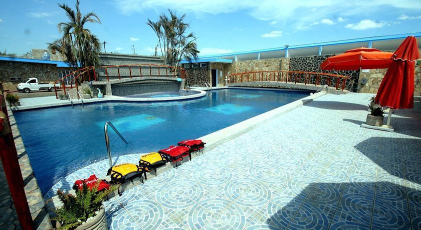 Отель Hotel Playa Marbella