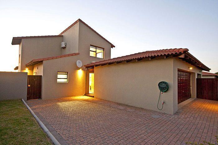 Апартаменты St Francis Bay Self Catering Accommodation