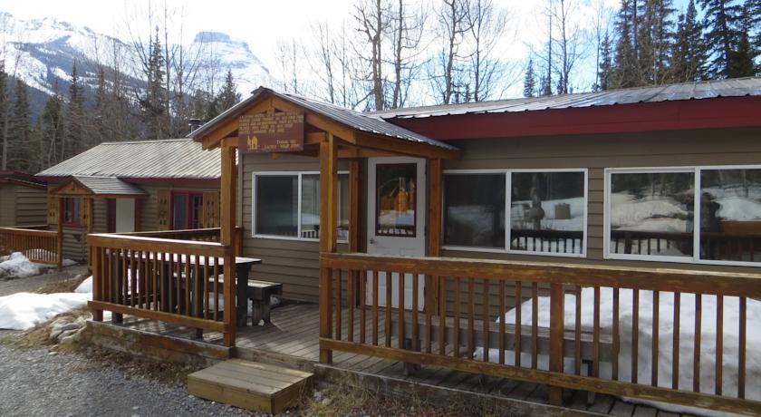 Хостел HI-Rampart Creek Hostel