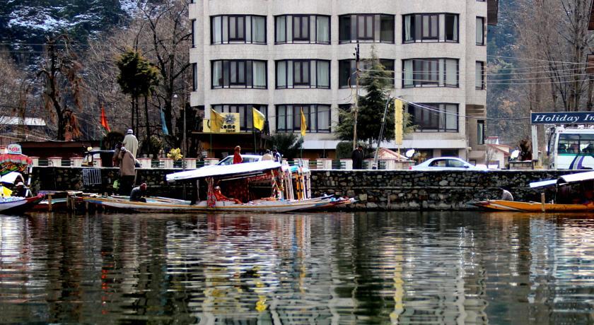 Отель Welcome Hotel at Srinagar