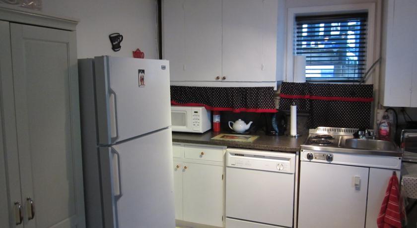 Мини-отель Casey's Bed & Breakfast