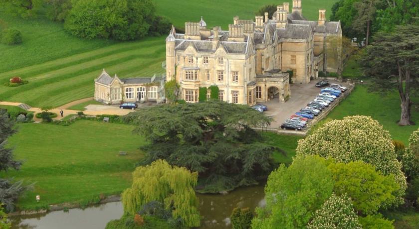 Отель Dumbleton Hall 
