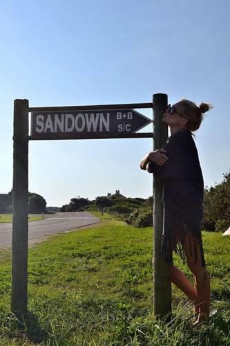 Апартаменты Sandown Self-Catering