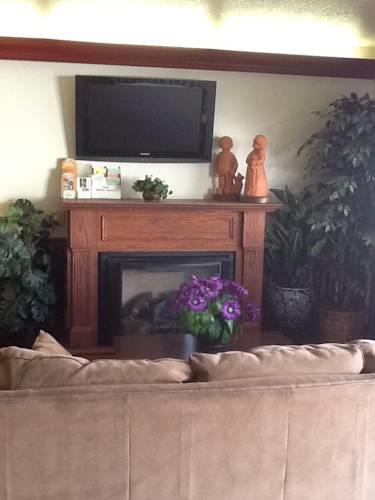 Отель Country Hearth Inn - Sikeston