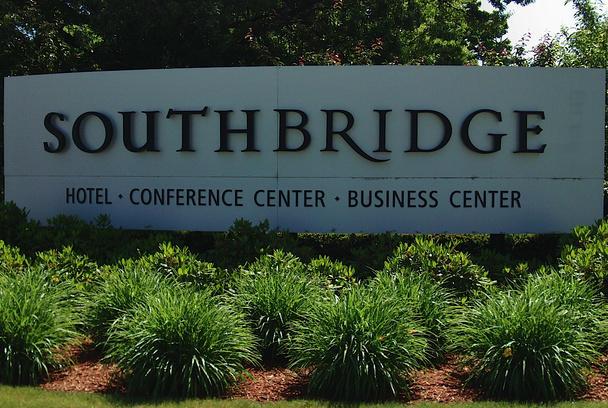 Отель Southbridge Hotel and Conference Center