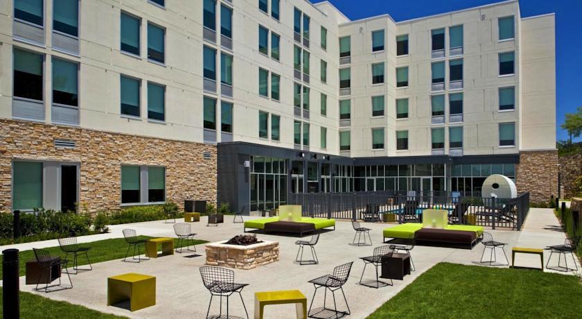 Отель Aloft Hotel Las Colinas