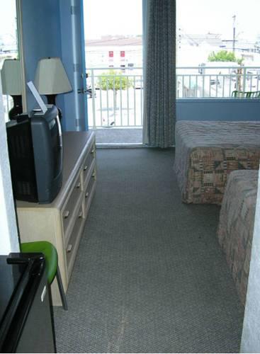 Отель Tropicana Motel