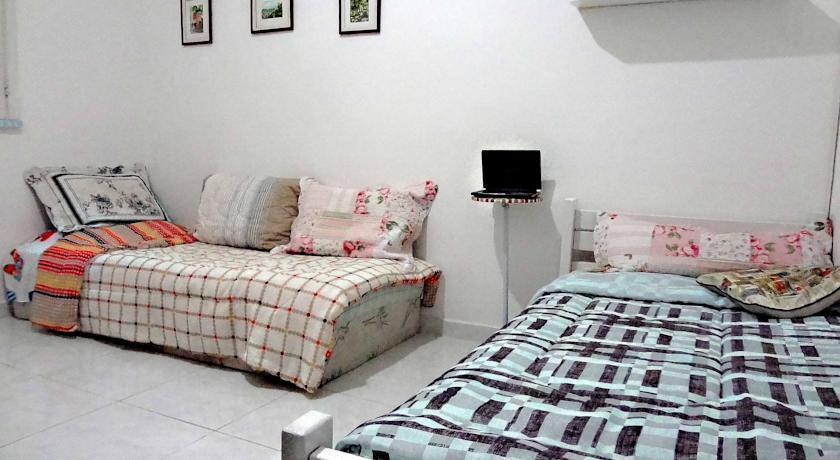 Santa Teresa House Hostel