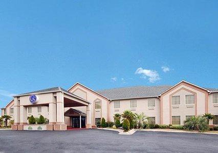 Отель Comfort Suites Milledgeville