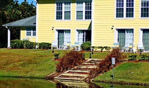 Barefoot'n Resort