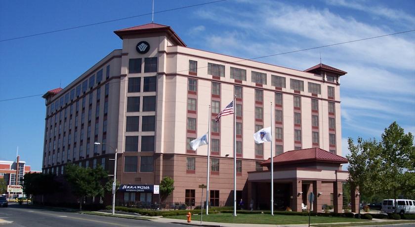 Отель Wyndham Boston Chelsea