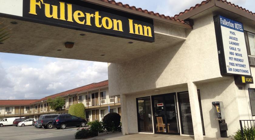 Отель Fullerton Inn