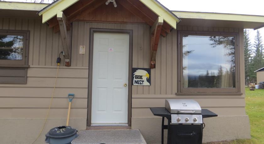 Гостевой дом Cougar Creek Cabins and Campground