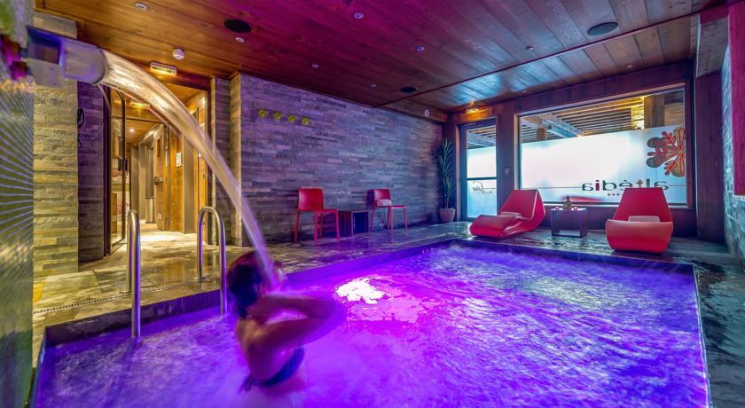 Отель Altedia Lodge