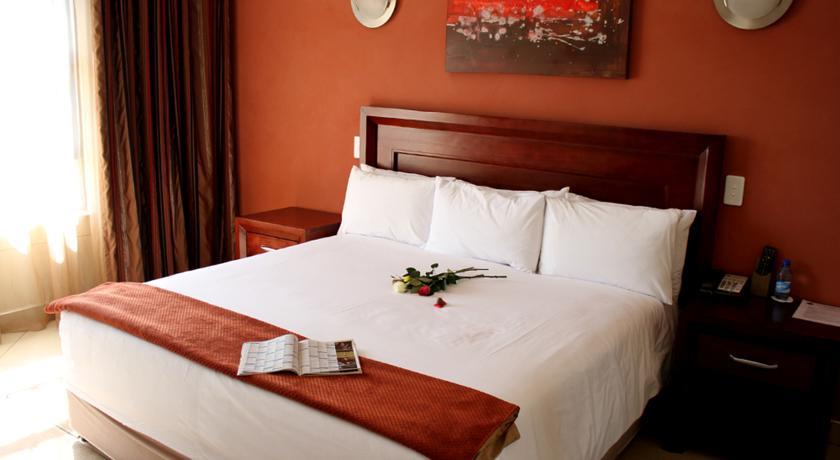 Отель Polokwane Royal
