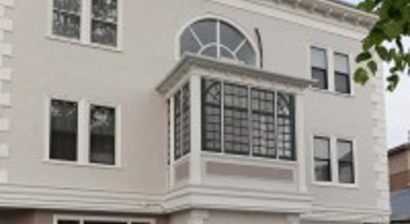 Отель Attwater Hotel