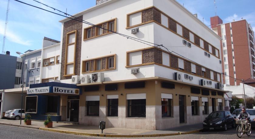 Отель Hotel San Martin