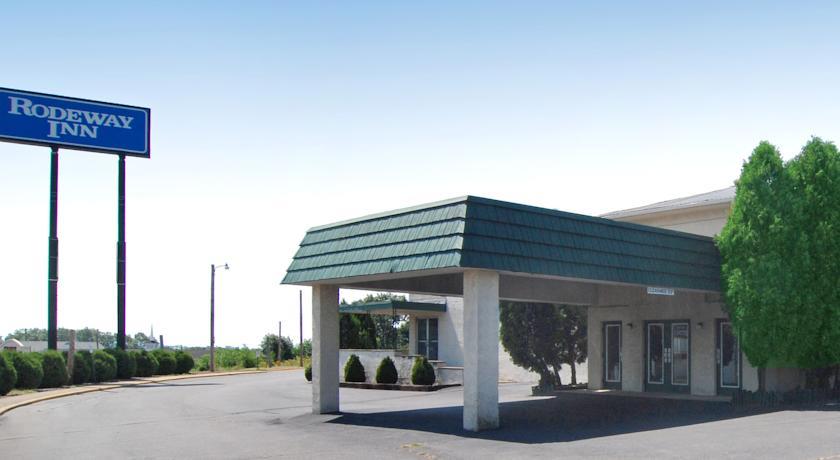 Отель Rodeway Inn Moosic