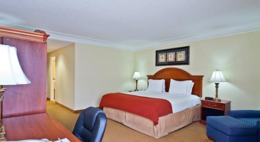 Отель Holiday Inn Express Ringgold (Chattanooga Area)
