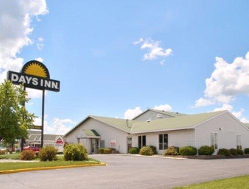 Отель Days Inn Alexandria