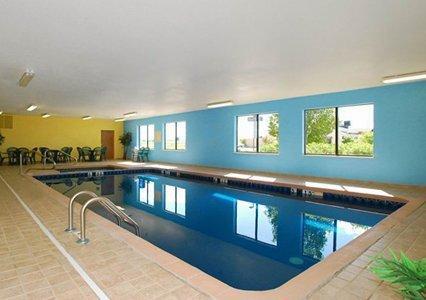 Отель Comfort Inn Ottawa