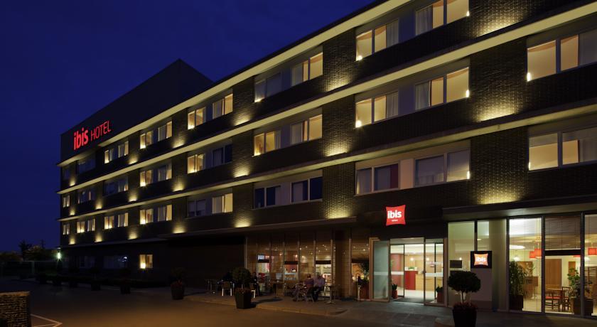 Отель Ibis Barcelona Aeropuerto Viladecans