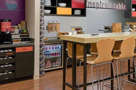 Отель Home2 Suites By Hilton Omaha West
